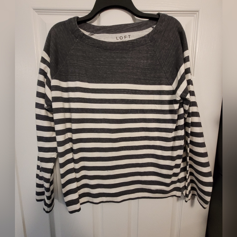NWOT Loft Long Sleeve Tee